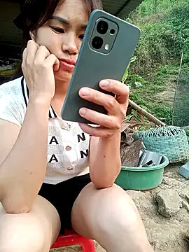 congchua977 online show from April 4, 2026, 10:24 am