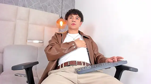 imxxjoel online show from May 12, 2026, 11:24 pm