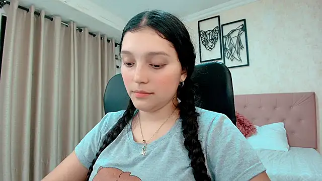 Snapshot of littlemolly_walcott chatting on March 3, 2026, 12:28 am littlemolly walcott online show from March 3, 2026, 12:28 am