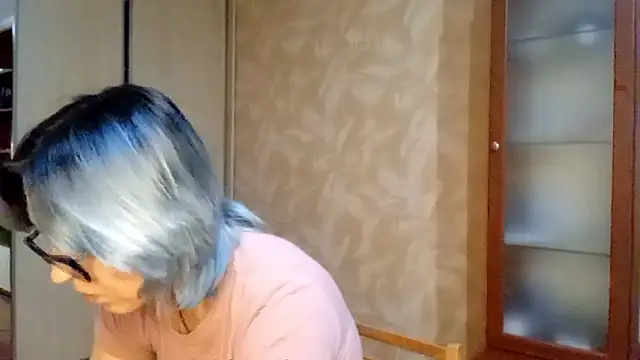 EvonTabb online show from February 8, 2026, 3:04 pm