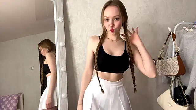 Taisiyavankova online show from February 21, 2026, 3:24 pm