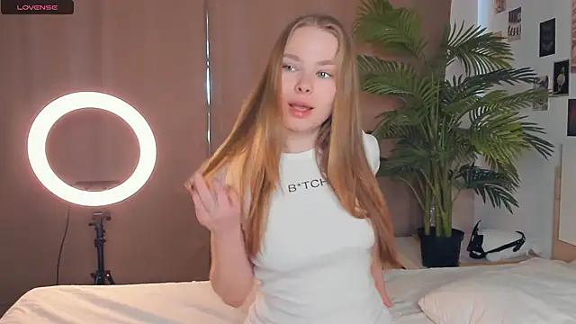 Icehoneybyte online show from March 27, 2026, 7:25 am