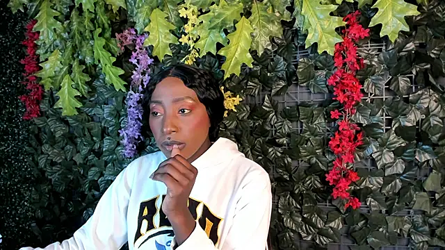 Isaa jonnes  online show from January 9, 2026, 3:20 am