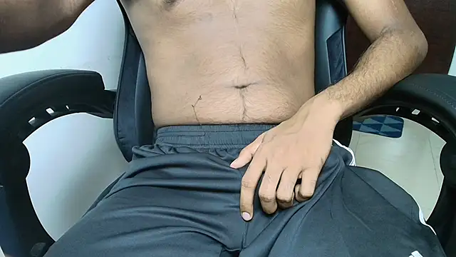 KneelForAlpha online show from April 17, 2026, 8:01 pm