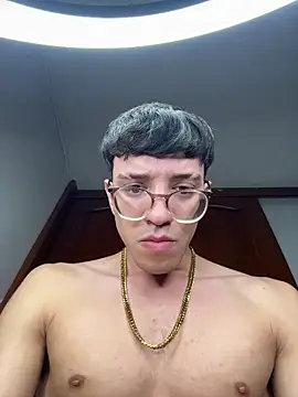 ArthurDavies  online show from April 16, 2026, 10:38 am