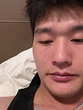 nanda108520 online show from April 10, 2026, 1:49 pm