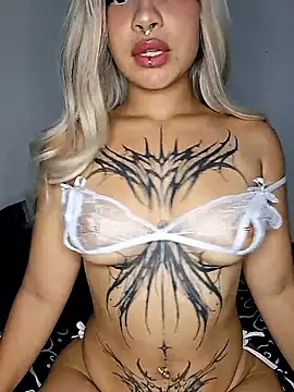 Ashnikko   online show from January 13, 2026, 4:07 am