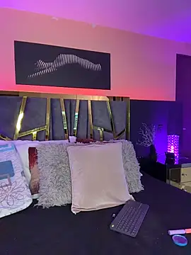 Chloe Connor online show from January 8, 2026, 4:04 am