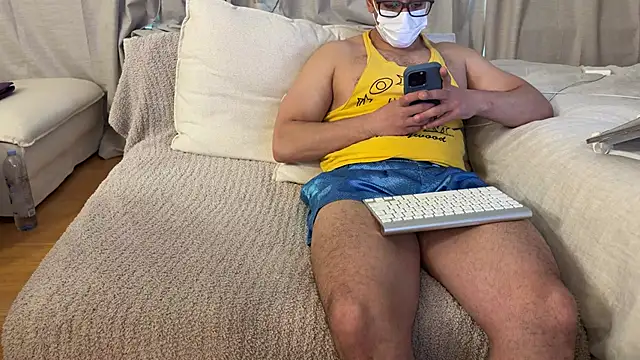 Ambrrr online show from April 12, 2026, 8:03 pm