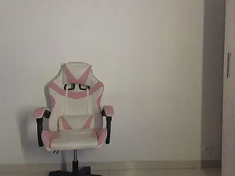 Snapshot of Daphne_Grayy chatting on February 26, 2026, 12:26 pm Daphne Grayy online show from February 26, 2026, 12:26 pm