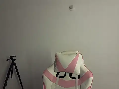 Daphne Grayy online show from March 23, 2026, 12:09 pm