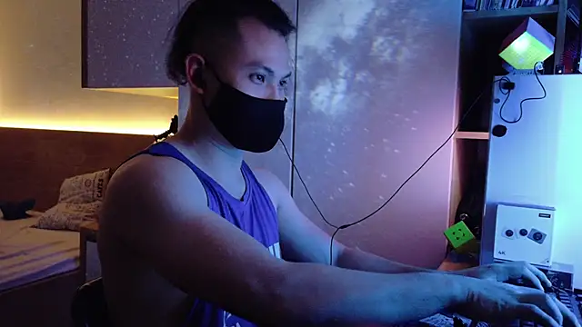 OnlyHand9x online show from April 20, 2026, 3:26 pm