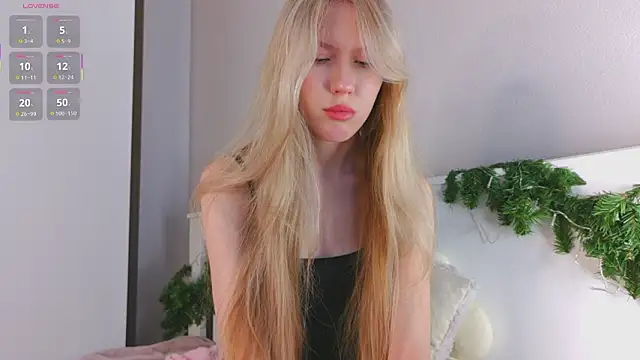 Snapshot of SirenThalassa chatting on February 3, 2026, 8:41 am SirenThalassa online show from February 3, 2026, 8:41 am