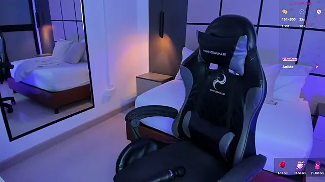 nina desire  online show from March 20, 2026, 2:16 am