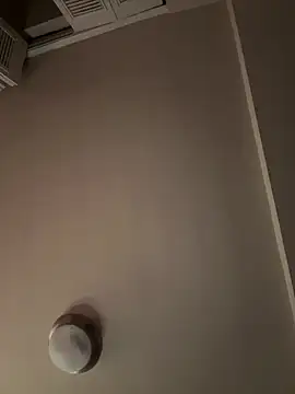 KittyCreamKisses online show from February 4, 2026, 12:27 am