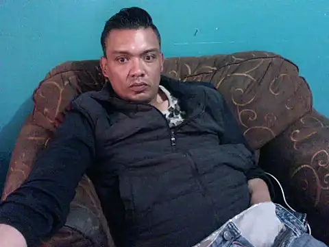 Snapshot of latinomoreno95 chatting on March 2, 2026, 11:44 pm latinomoreno95 online show from March 2, 2026, 11:44 pm