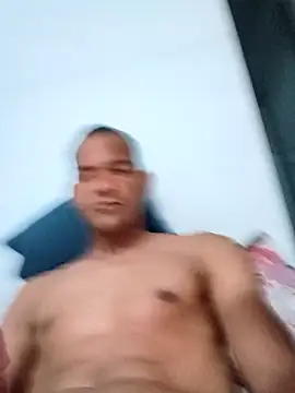 Snapshot of peubaianop19c chatting on January 13, 2026, 3:23 am peubaianop19c online show from January 13, 2026, 3:23 am