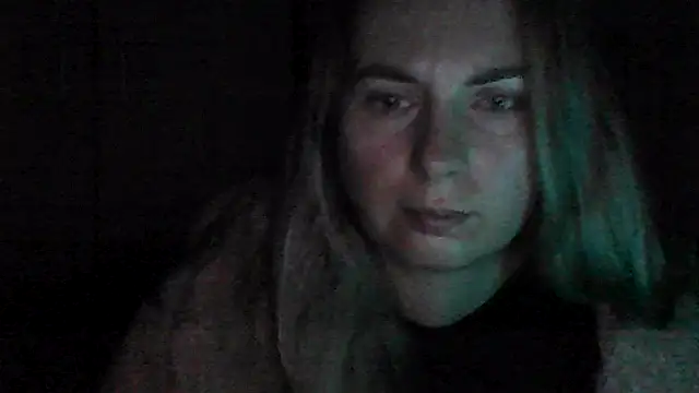 Snapshot of VikiLove765 chatting on January 10, 2026, 2:35 am VikiLove765 online show from January 10, 2026, 2:35 am