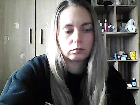 Snapshot of VikiLove765 chatting on January 11, 2026, 11:04 am VikiLove765 online show from January 11, 2026, 11:04 am