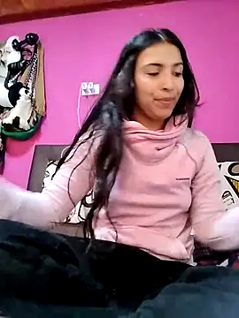 Snapshot of Emily_Gree chatting on February 1, 2026, 2:59 pm Emily Gree online show from February 1, 2026, 2:59 pm