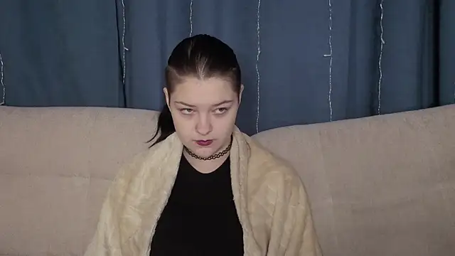 Snapshot of BevHanni chatting on January 12, 2026, 8:14 pm BevHanni online show from January 12, 2026, 8:14 pm