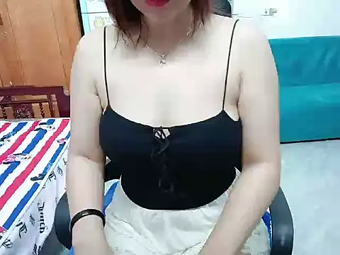 Heni6368 online show from February 27, 2026, 10:32 pm