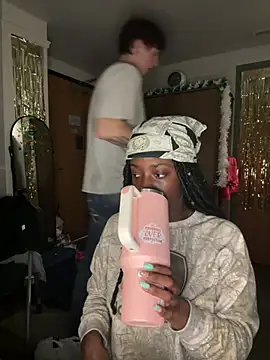 CookiesNcreaming online show from March 7, 2026, 3:36 am