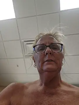 HotAzMilf online show from June 9, 2026, 7:03 pm