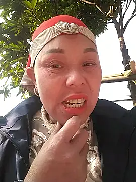 yuyu003 online show from January 12, 2026, 2:28 am