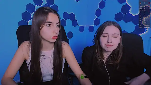 nancy xoxo  online show from January 9, 2026, 2:20 pm