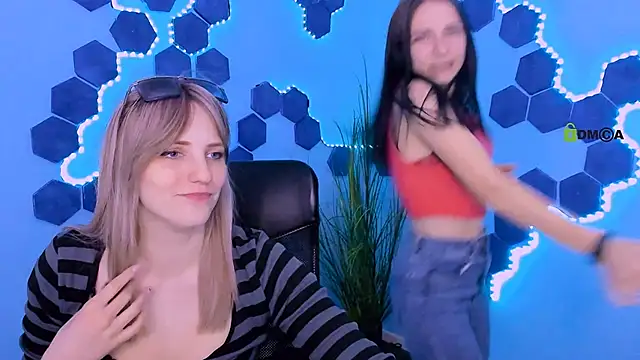 sweetie chloe  online show from March 21, 2026, 8:23 pm