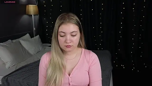 Angel  Grace online show from April 12, 2026, 12:04 am