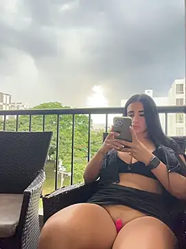 RoseOnYou online show from February 19, 2026, 9:11 pm