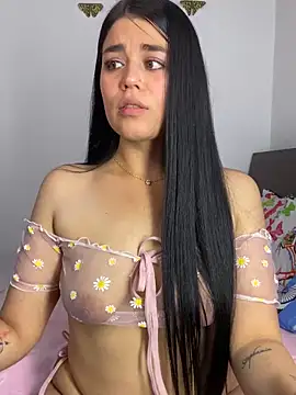 sophyy white online show from February 21, 2026, 10:33 pm