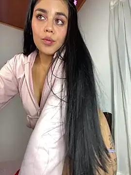 sophyy white online show from June 14, 2026, 6:04 am