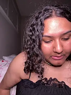 Angeliccreamyrican online show from March 11, 2026, 2:39 am