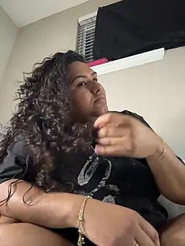 Angeliccreamyrican online show from April 4, 2026, 6:33 am