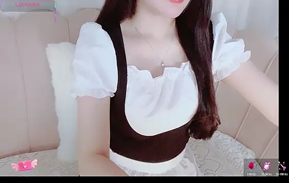 Junnatalie   online show from April 9, 2026, 5:29 am