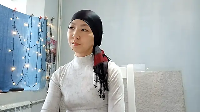 VuiCutie online show from January 8, 2026, 3:31 am