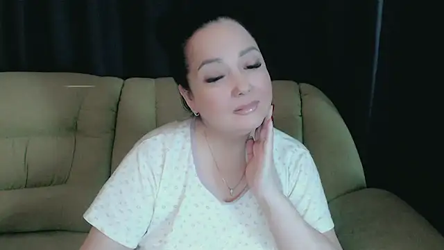 infinity loveliness online show from February 8, 2026, 9:23 am