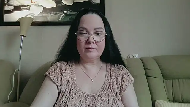 infinity loveliness online show from May 14, 2026, 4:41 am