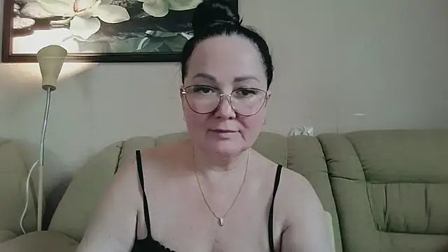 infinity loveliness online show from June 9, 2026, 6:03 am