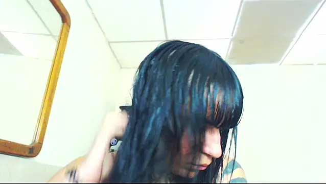 jazmin wolf online show from April 7, 2026, 5:02 pm