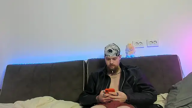 Lev Miller online show from March 7, 2026, 2:19 am