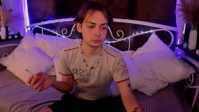 PaulWilliamsy online show from January 6, 2026, 10:19 am