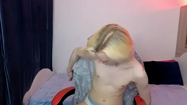 lucidangelok1 online show from March 28, 2026, 7:08 am