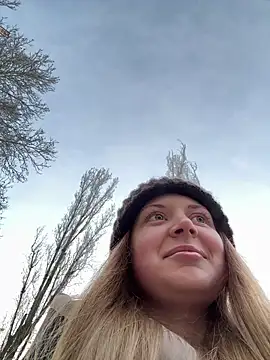 BlondeHott online show from February 23, 2026, 5:05 am