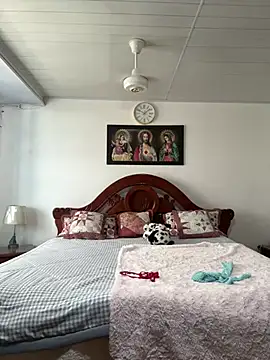 lriana miller online show from March 26, 2026, 5:40 pm