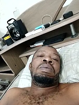 Negaomalinha1 online show from January 15, 2026, 12:21 pm