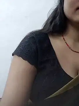 Snapshot of Cute-angle-1 chatting on February 13, 2026, 4:36 pm Cute-angle-1 online show from February 13, 2026, 4:36 pm